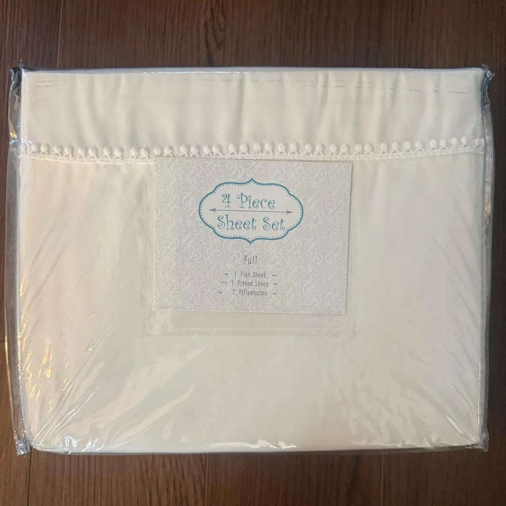 NIP Full Size 4 Piece Sheet Set, Ivory White, Pompom Edging Accents, JCPenney